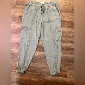 Knox Rose Women's Cargo Joggers - sage green